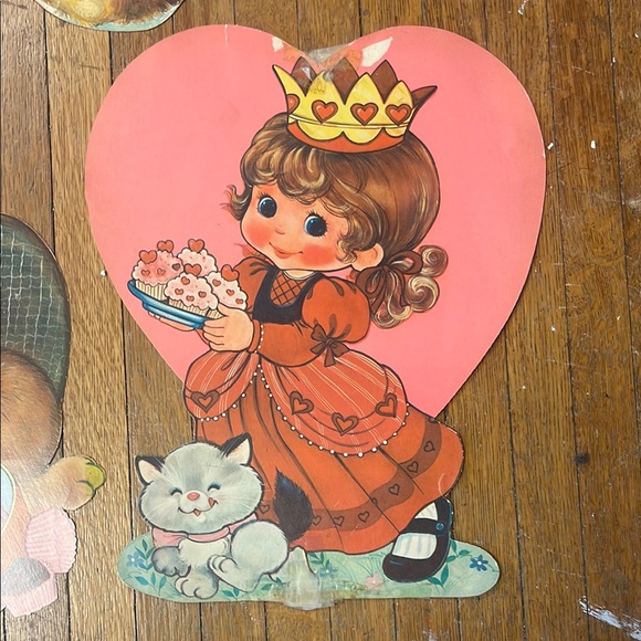 Vintage Animal and Child Valentine decorations - Picture 3 of 17